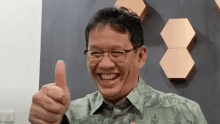 Cukai Rokok Naik 57%