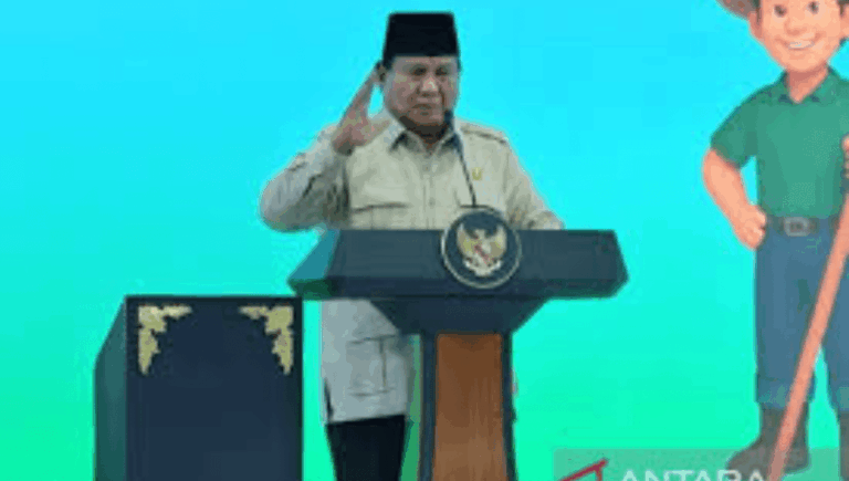 Prabowo Hormat Eks OB dan Ojek