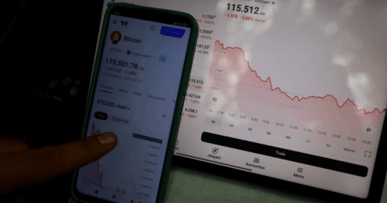 Harga Bitcoin Runtuh 2025